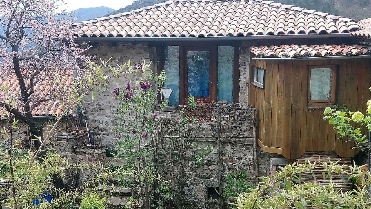 Les 4 Saisons Hotel Dompnac Bagian luar foto