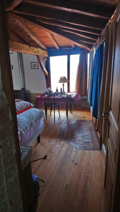 Les 4 Saisons Hotel Dompnac Bagian luar foto